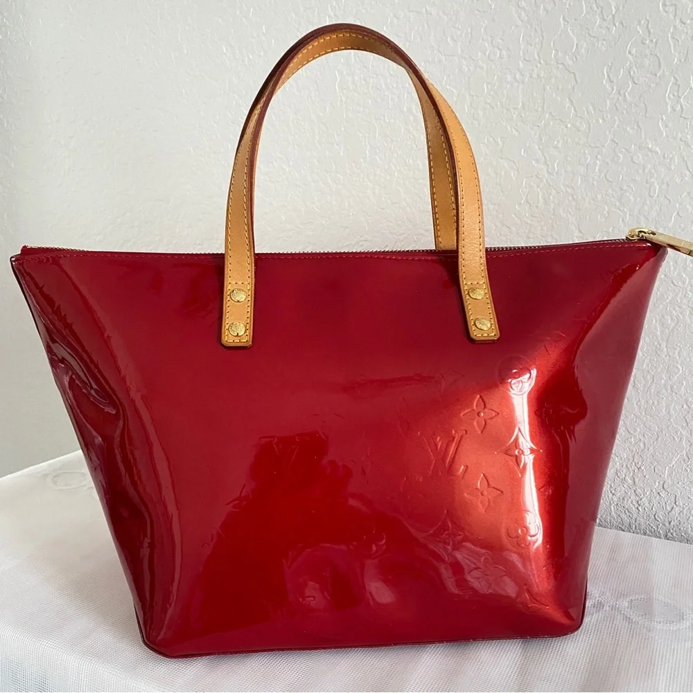 Louis Vuitton Vernis Bellevue PM bag